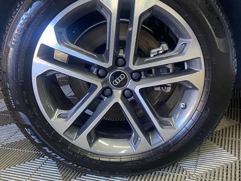 New 2025 Audi Q5 Premium Plus image 9