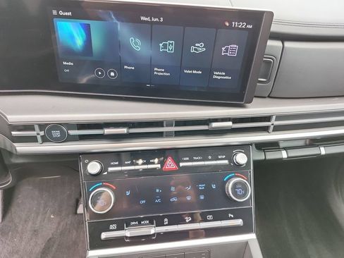 Used 2025 Hyundai Santa Fe SEL FWD image 28