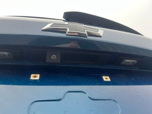 Used 2019 Chevrolet Equinox LT w/ Driver Convenience Package image 9