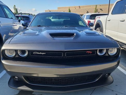 Used 2019 Dodge Challenger R/T Scat Pack w/ Scat Pack Stripe RWD image 1