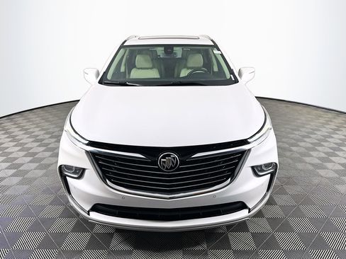 Used 2023 Buick Enclave Essence w/ Experience Buick Package FWD image 2