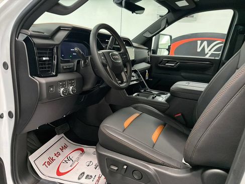 New 2026 GMC Sierra 2500 AT4 w/ AT4 Premium Plus Package AWD/4WD image 11