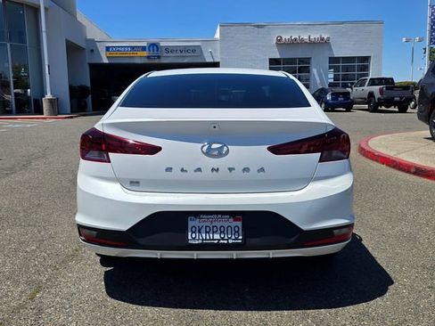 Used 2019 Hyundai Elantra SE w/ Cargo Package FWD image 5