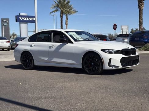 Used 2026 BMW 330i Sedan w/ M Sport Package RWD image 4
