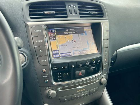 Used 2015 Lexus IS 250C image 17