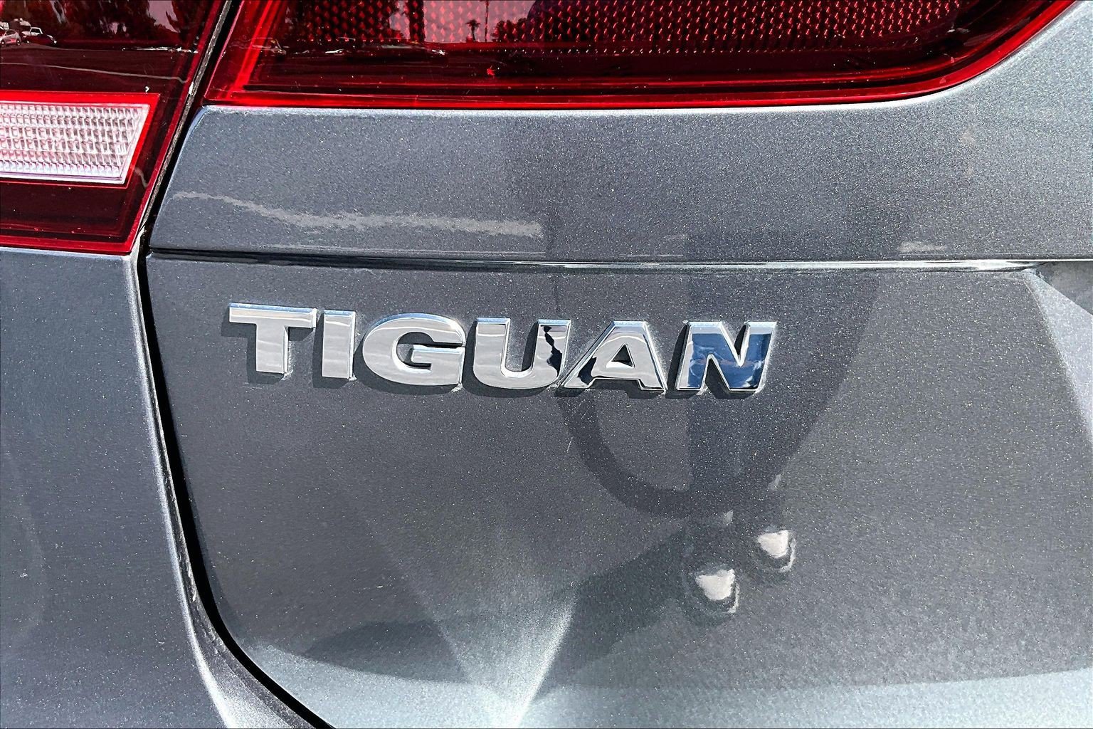 Used 2019 Volkswagen Tiguan S FWD image 32