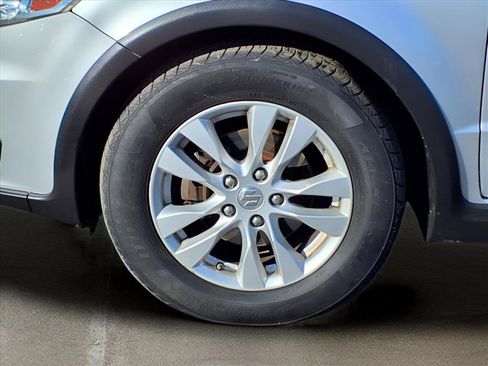 Used 2013 Suzuki SX4 Premium image 13