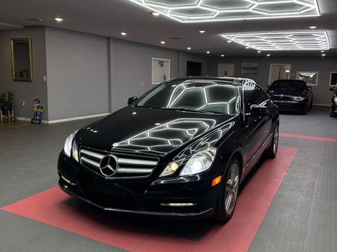 Used 2012 Mercedes-Benz E 350 4MATIC Coupe w/ Premium 2 Pkg image 2