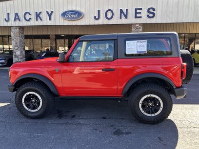 New 2023 Ford Bronco 2-Door w/ Sasquatch Package