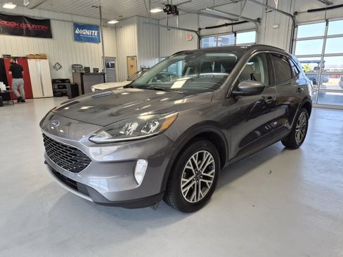 Used 2021 Ford Escape SEL w/ Technology Package AWD/4WD image 6