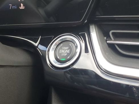 New 2026 Chevrolet Trax RS w/ Sunroof Package FWD image 31