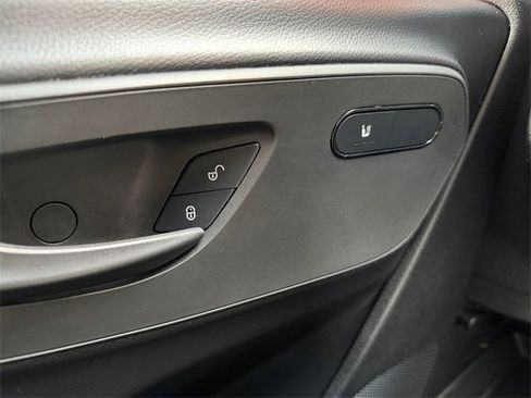 Used 2025 Mercedes-Benz Sprinter 2500 image 17