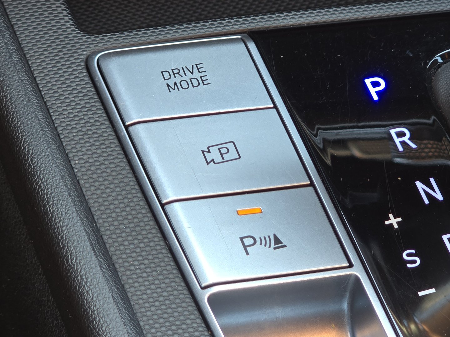 Used 2024 Hyundai Elantra Limited FWD image 13