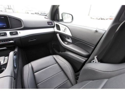 Used 2024 Mercedes-Benz GLE 450e 4MATIC image 10