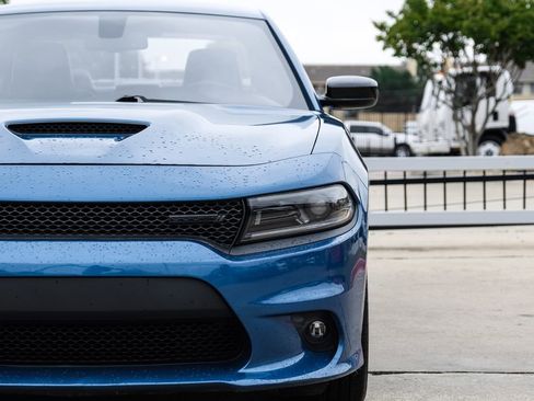 Used 2022 Dodge Charger R/T w/ Plus Group RWD image 49