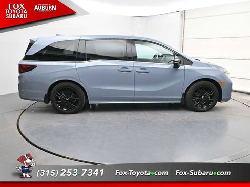 Used 2025 Honda Odyssey Sport-L image 15