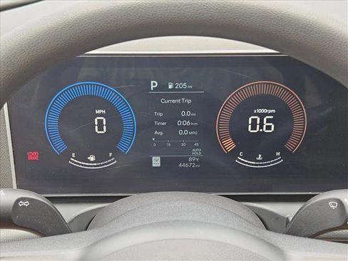 Used 2025 Hyundai Tucson SEL AWD/4WD image 11