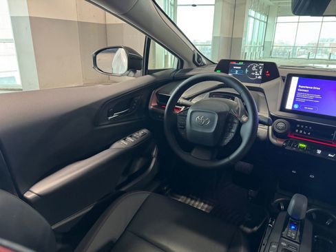 New 2026 Toyota Prius Plug-In Hybrid w/ Limited Premium Package FWD image 39