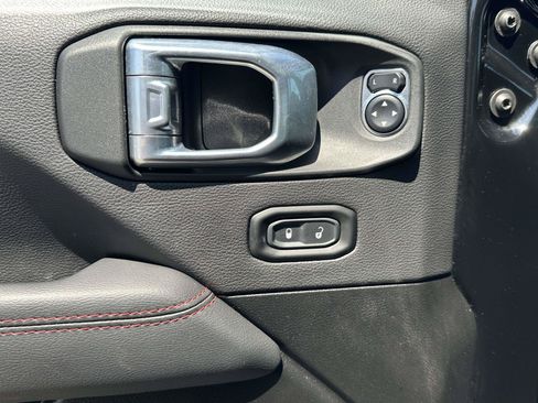 Used 2021 Jeep Wrangler Rubicon AWD/4WD image 16