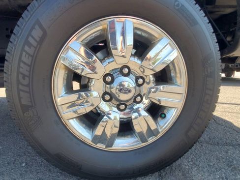 Used 2012 Ford F150 XLT w/ XLT Chrome Pkg image 29