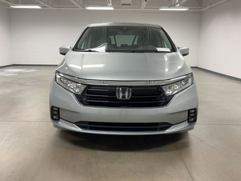 Used 2023 Honda Odyssey Elite image 5