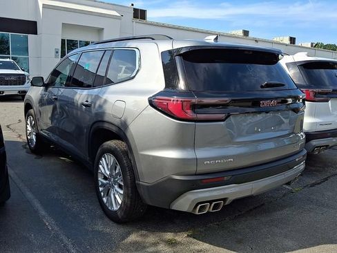 Used 2026 GMC Acadia Elevation w/ Elevation Premium Package FWD image 3