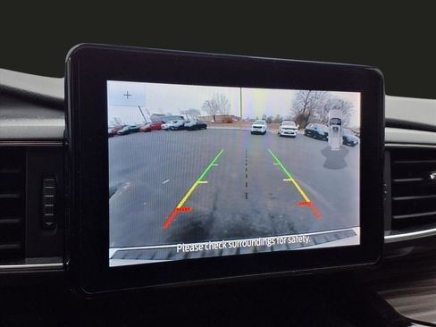 Used 2023 Ford Explorer Limited w/ Equipment Group 301A image 7