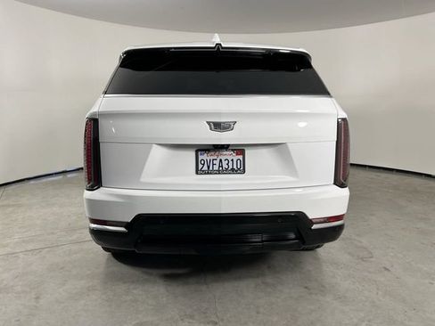 Used 2025 Cadillac Escalade IQ Luxury 1 AWD/4WD image 7