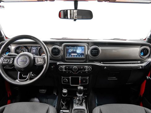 Used 2022 Jeep Gladiator Sport AWD/4WD image 11