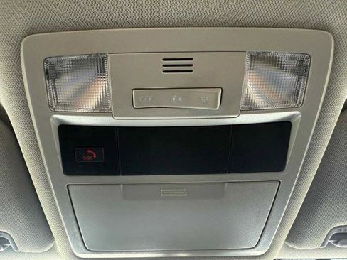 Used 2022 Toyota Tacoma SR5 RWD image 31