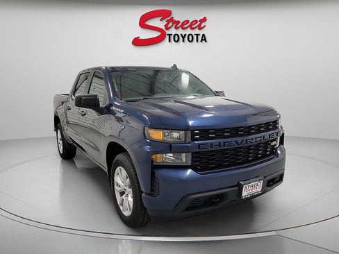 Used 2022 Chevrolet Silverado 1500 Custom w/ Safety Confidence Package RWD image 5