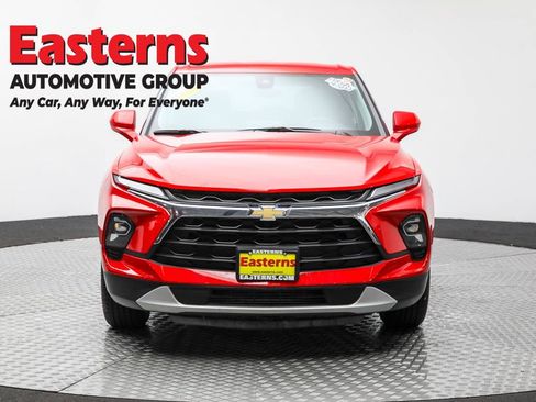 Used 2023 Chevrolet Blazer LT image 2