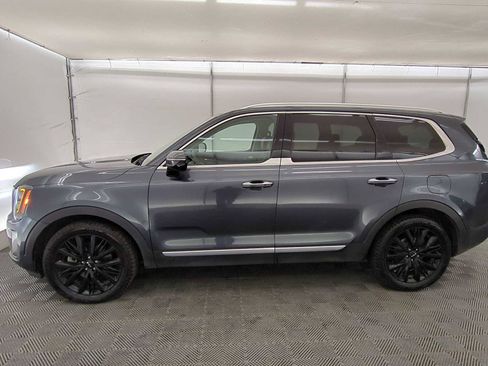 Used 2022 Kia Telluride SX w/ SX Prestige Package image 3