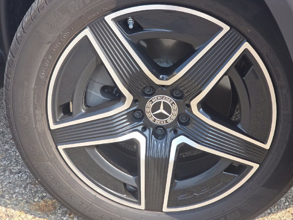 Used 2026 Mercedes-Benz GLC 300 4MATIC image 10
