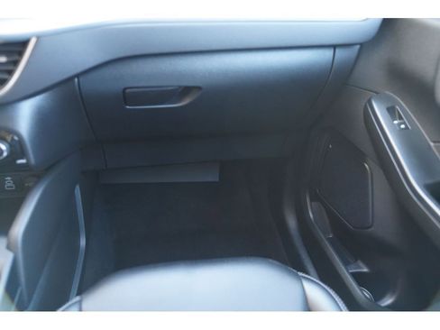 Used 2024 Ford Escape Platinum image 17