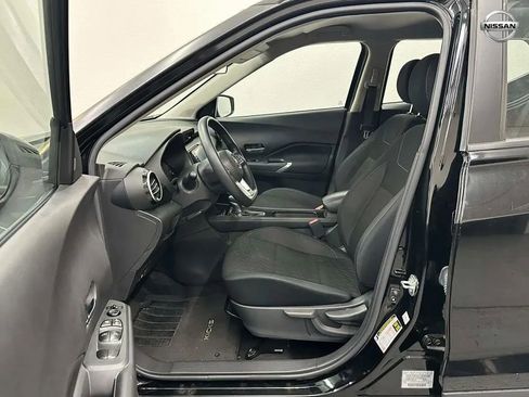 Used 2023 Nissan Kicks SV image 14