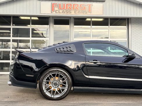 Used 2011 Ford Mustang Shelby GT500 w/ SVT Performance Pkg image 10