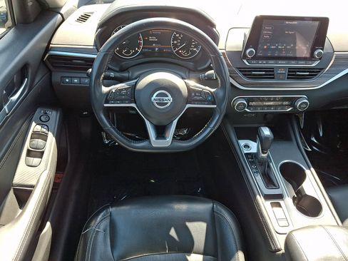 Used 2019 Nissan Altima 2.5 SL FWD image 11