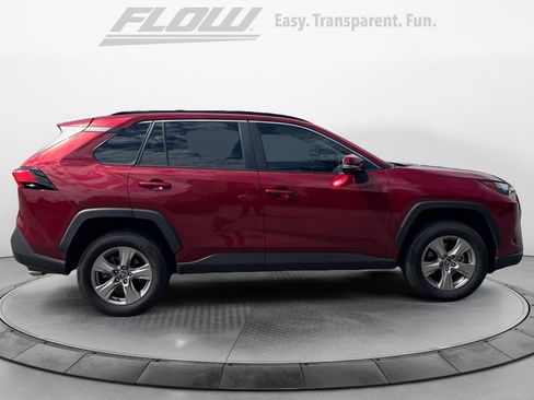 Used 2025 Toyota RAV4 XLE FWD image 8
