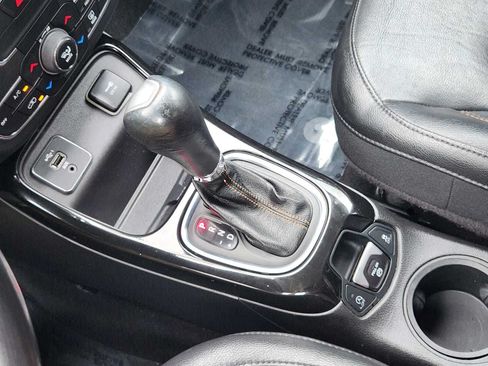 Used 2019 Jeep Compass Limited FWD image 19
