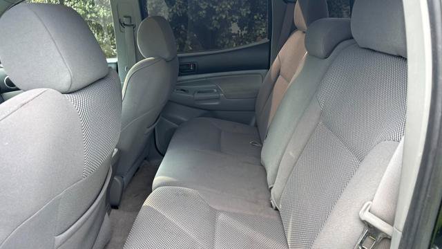 Used 2006 Toyota Tacoma PreRunner w/ TRD Sport Pkg #3 RWD image 21