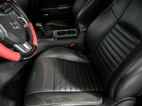 Used 2013 Dodge Challenger R/T Plus RWD image 15