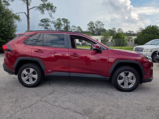 Used 2023 Toyota RAV4 LE AWD/4WD image 8