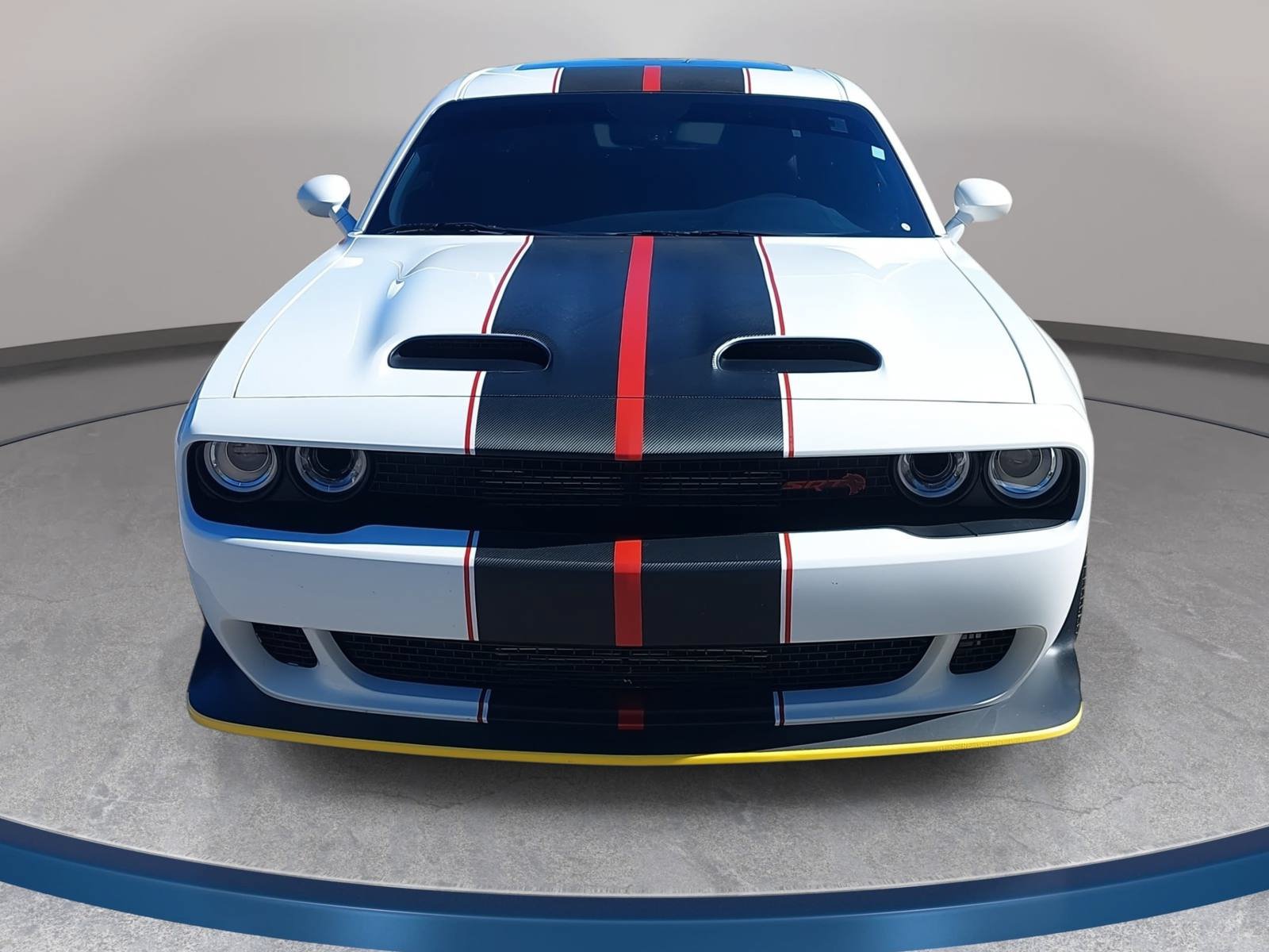 Used 2023 Dodge Challenger SRT Hellcat RWD image 2