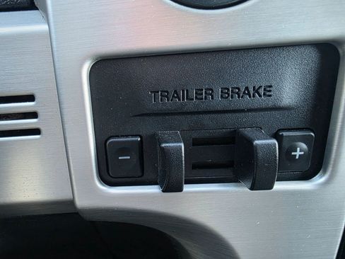 Used 2011 Ford F150 Platinum image 34