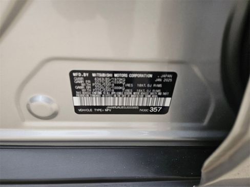 Used 2025 Mitsubishi Outlander Sport SE image 31
