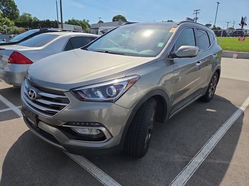 Used 2018 Hyundai Santa Fe Sport w/ 2.0T Ultimate Tech Package 05 FWD image 7