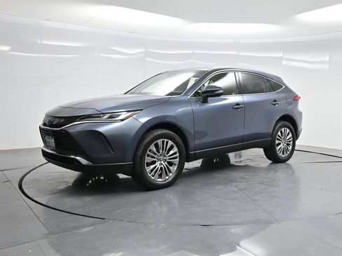 Used 2022 Toyota Venza XLE AWD/4WD image 88