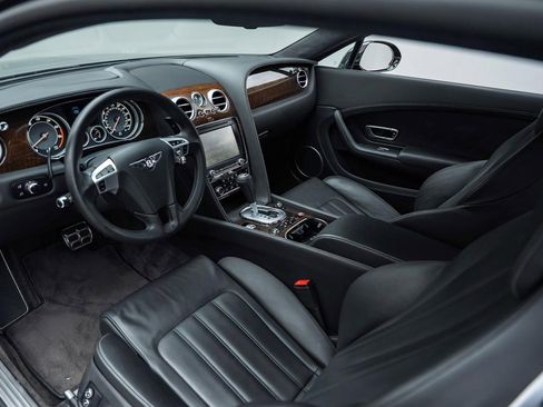 Used 2014 Bentley Continental GT image 9