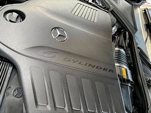 Used 2025 Mercedes-Benz E 450 4MATIC Sedan w/ Winter Package image 33